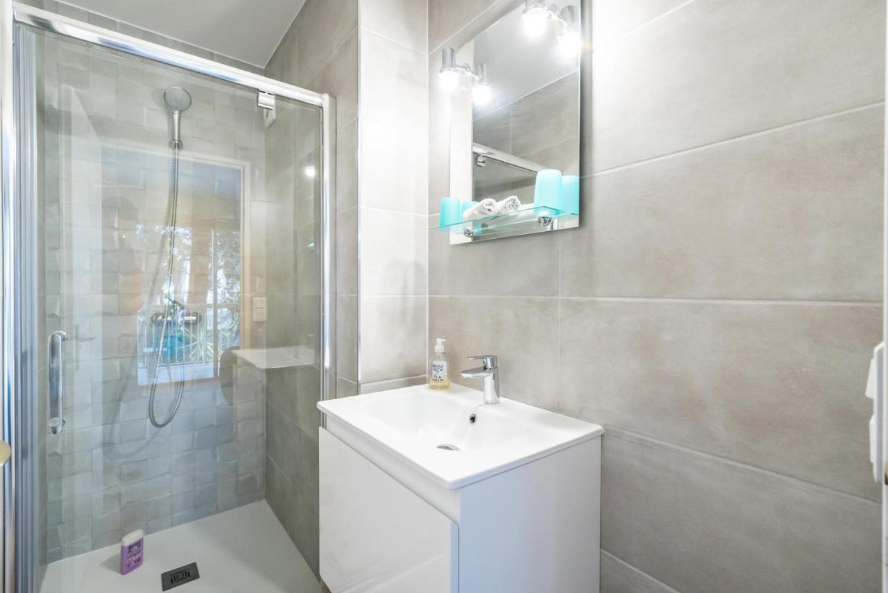 Spacious Apartment At A 5 Min Walk From The Beach Antibes Bagian luar foto