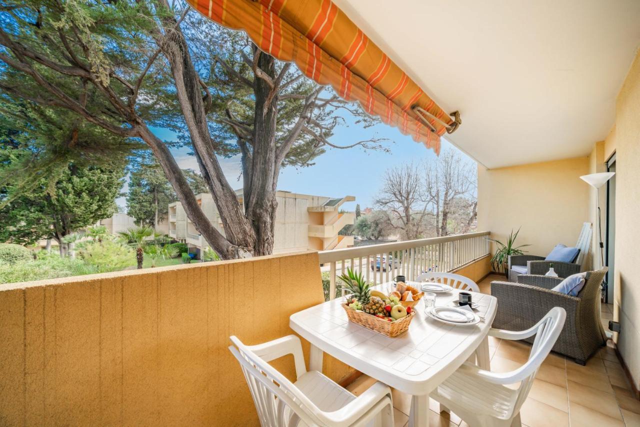 Spacious Apartment At A 5 Min Walk From The Beach Antibes Bagian luar foto