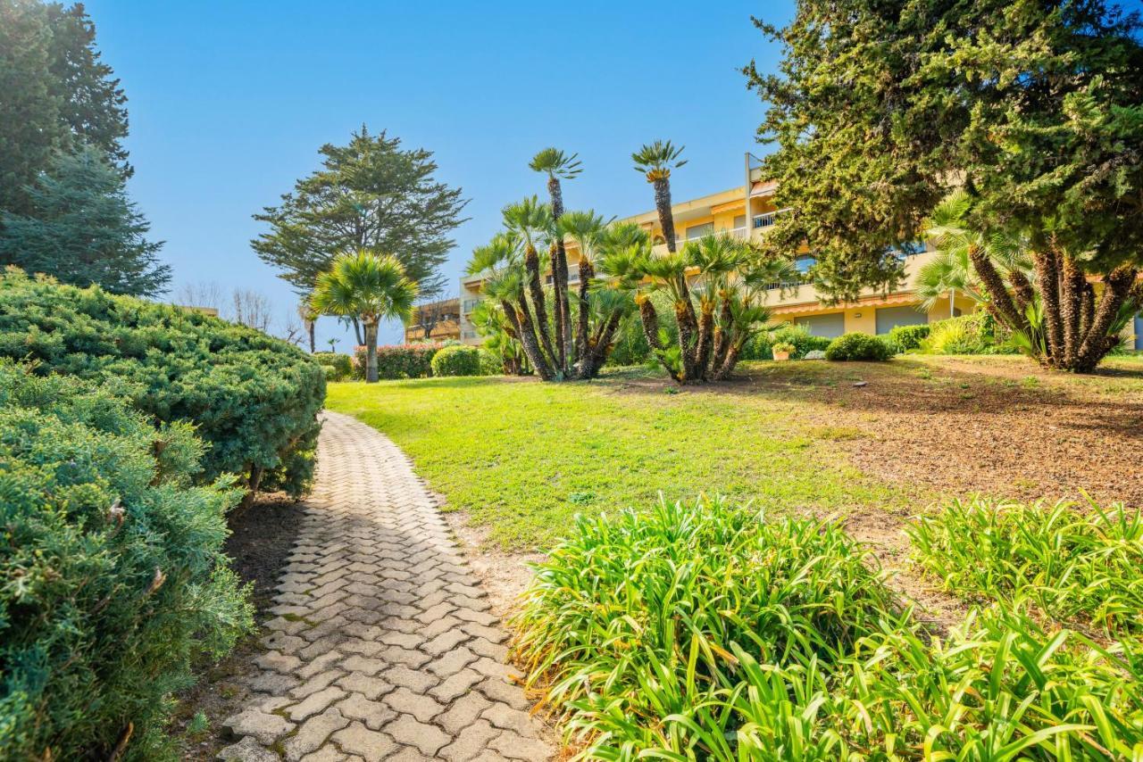 Spacious Apartment At A 5 Min Walk From The Beach Antibes Bagian luar foto