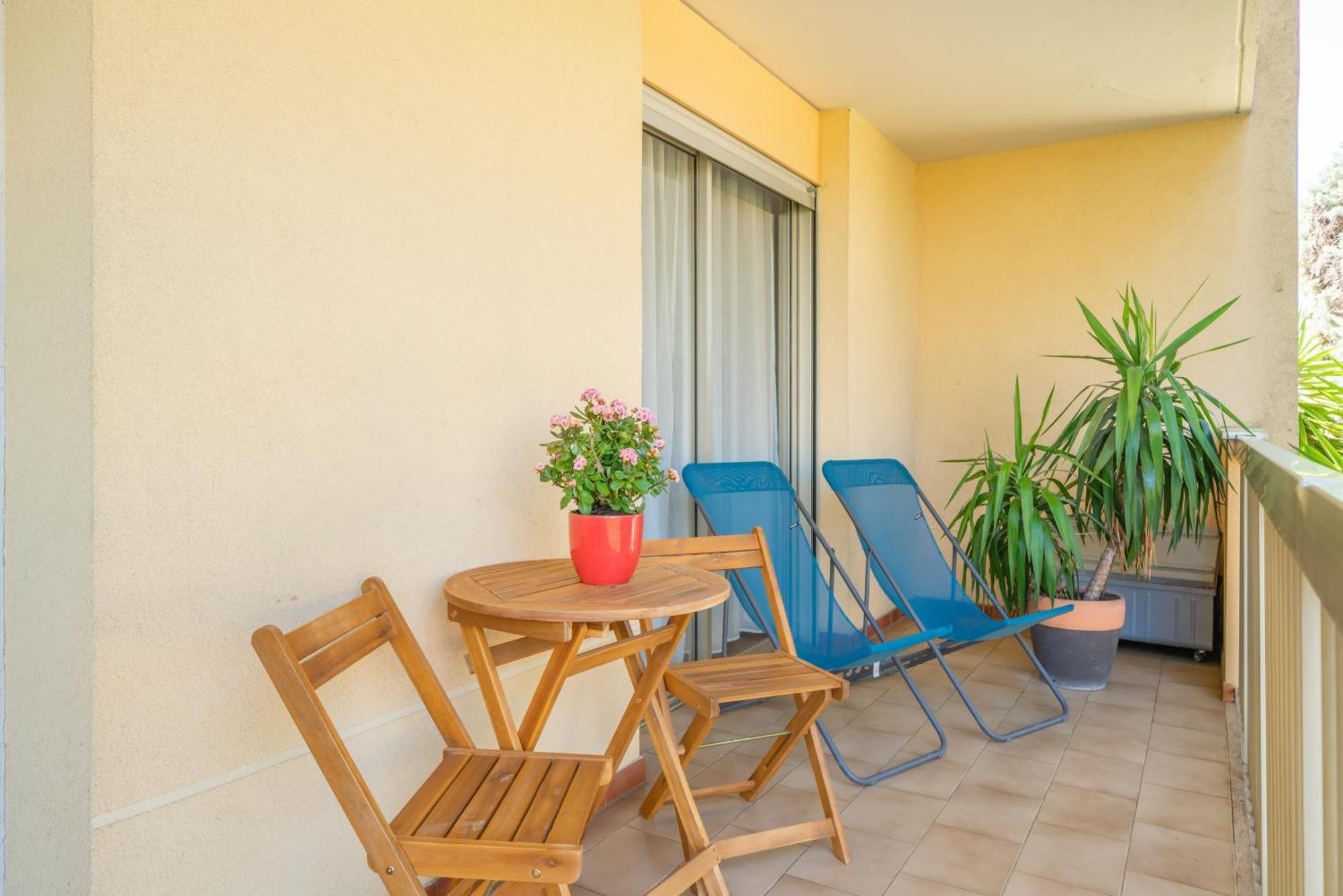 Spacious Apartment At A 5 Min Walk From The Beach Antibes Bagian luar foto