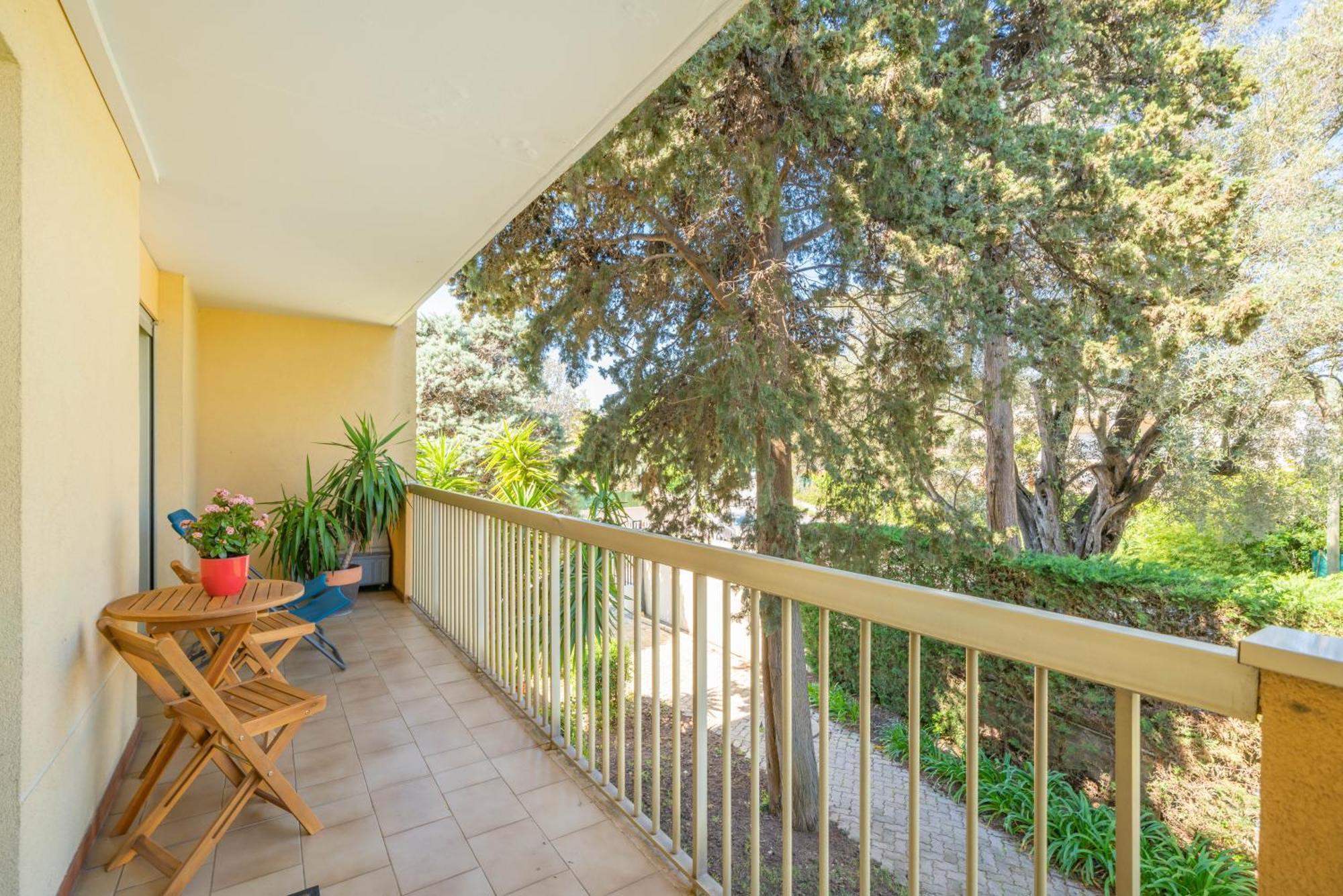 Spacious Apartment At A 5 Min Walk From The Beach Antibes Bagian luar foto