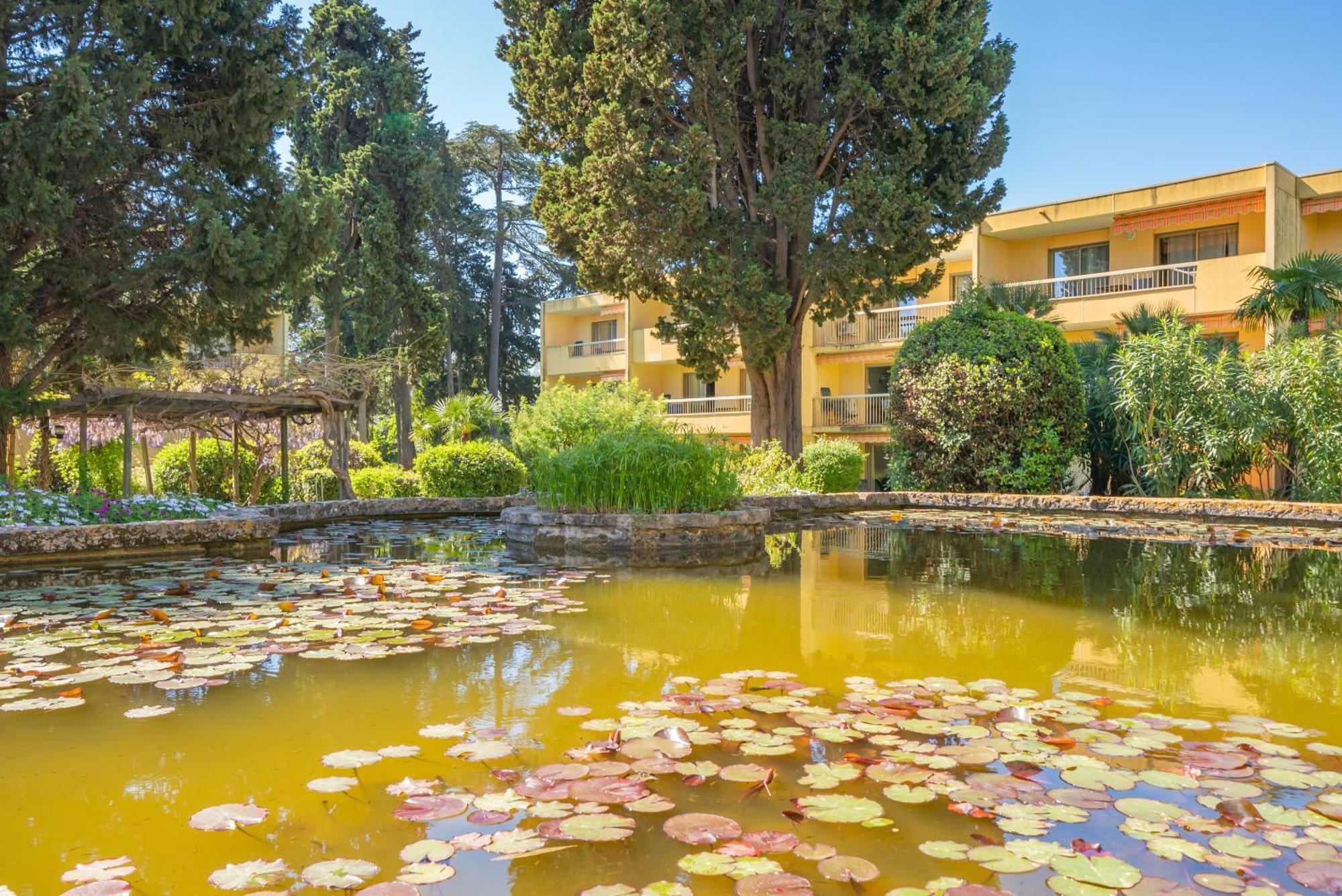 Spacious Apartment At A 5 Min Walk From The Beach Antibes Bagian luar foto